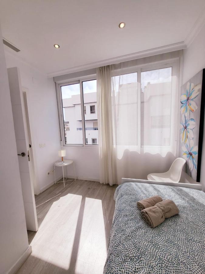 Stylish 3 Bedroom Penthouse In Marbella Centre With Large Pool Close To The Beach Luaran gambar
